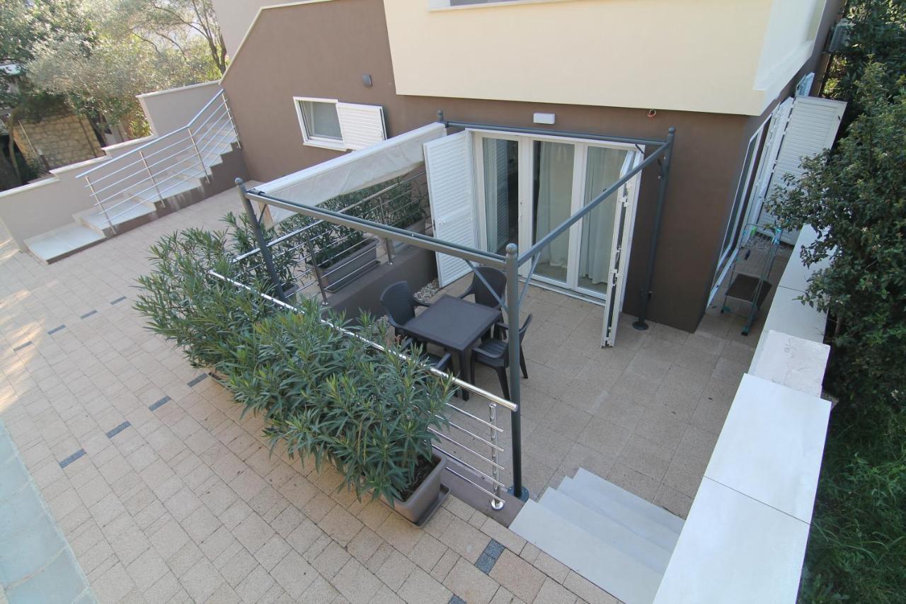 Seahouse 114 Aparthotel Mali Lošinj Buitenkant foto