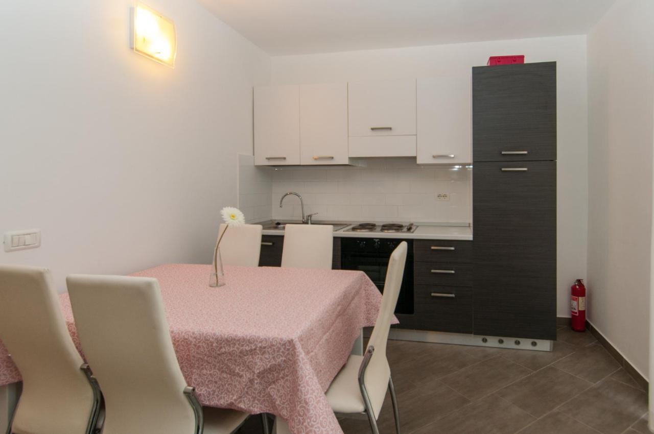 Seahouse 114 Aparthotel Mali Lošinj Buitenkant foto